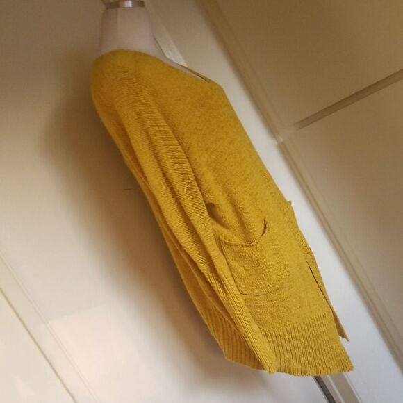 Mustard Yellow knee length Cardigan Sweater,EUC,M - Picture 3 of 8